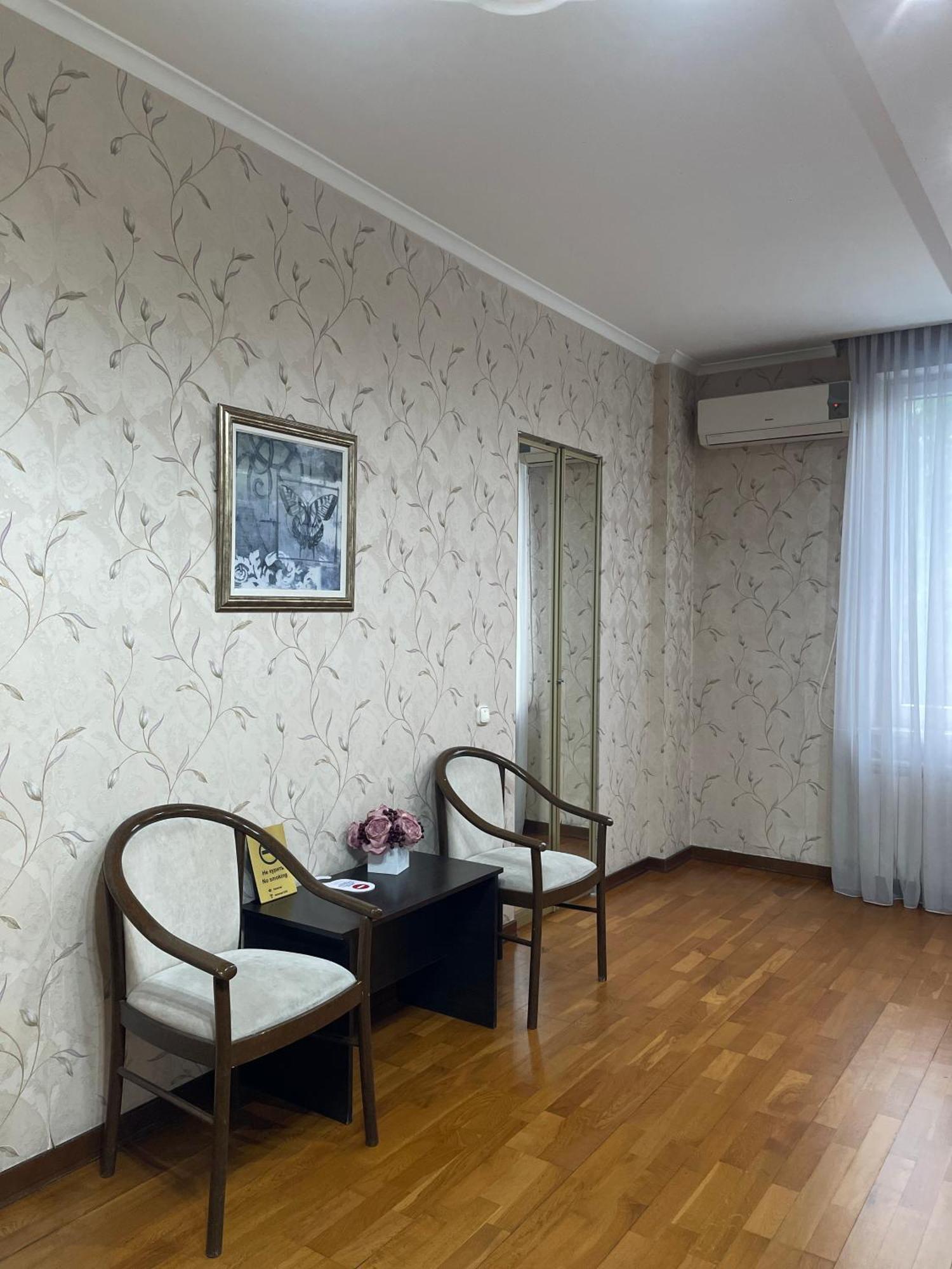 Apartment 5 Almati Kültér fotó